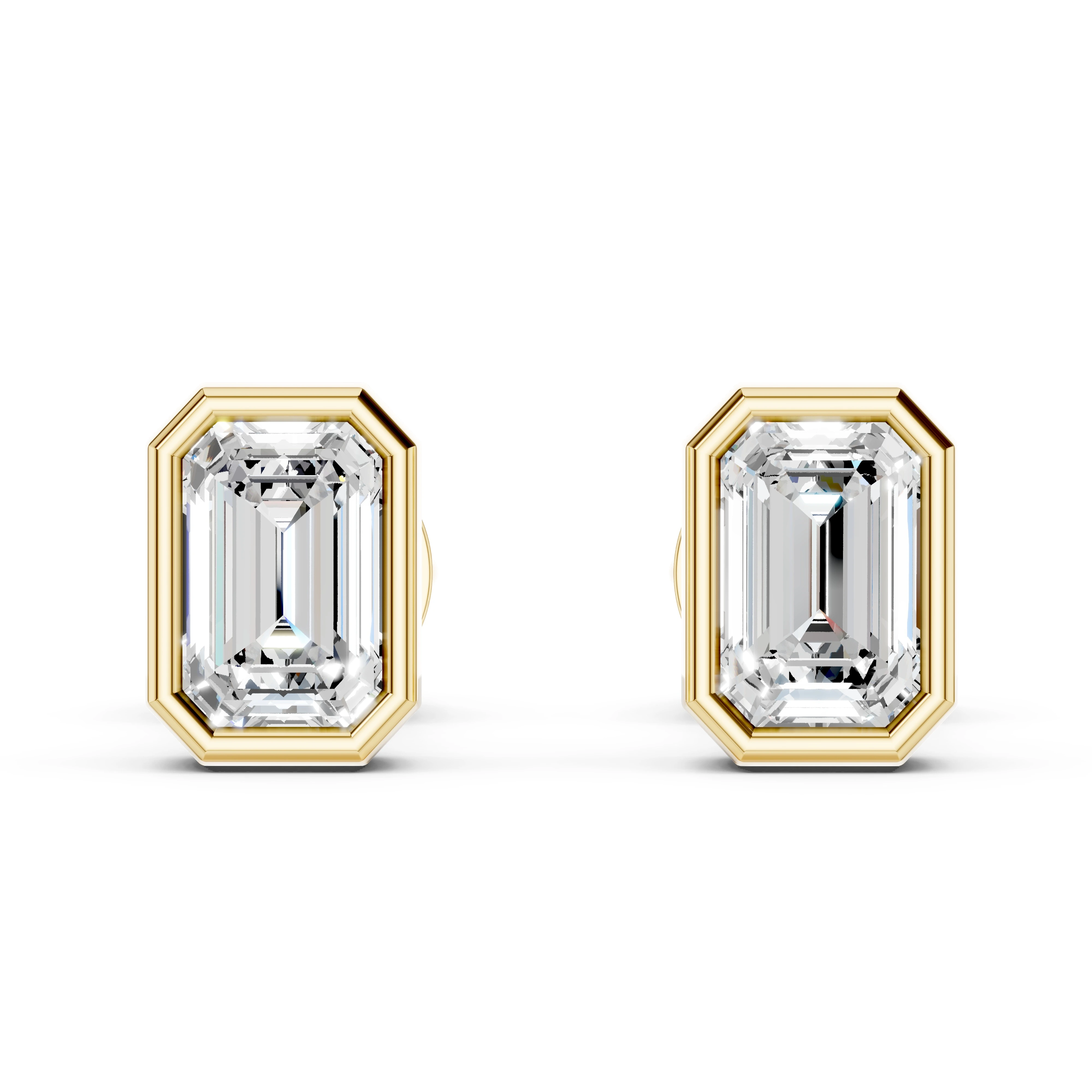 Zlaté náušnice s diamanty v brusu emerald