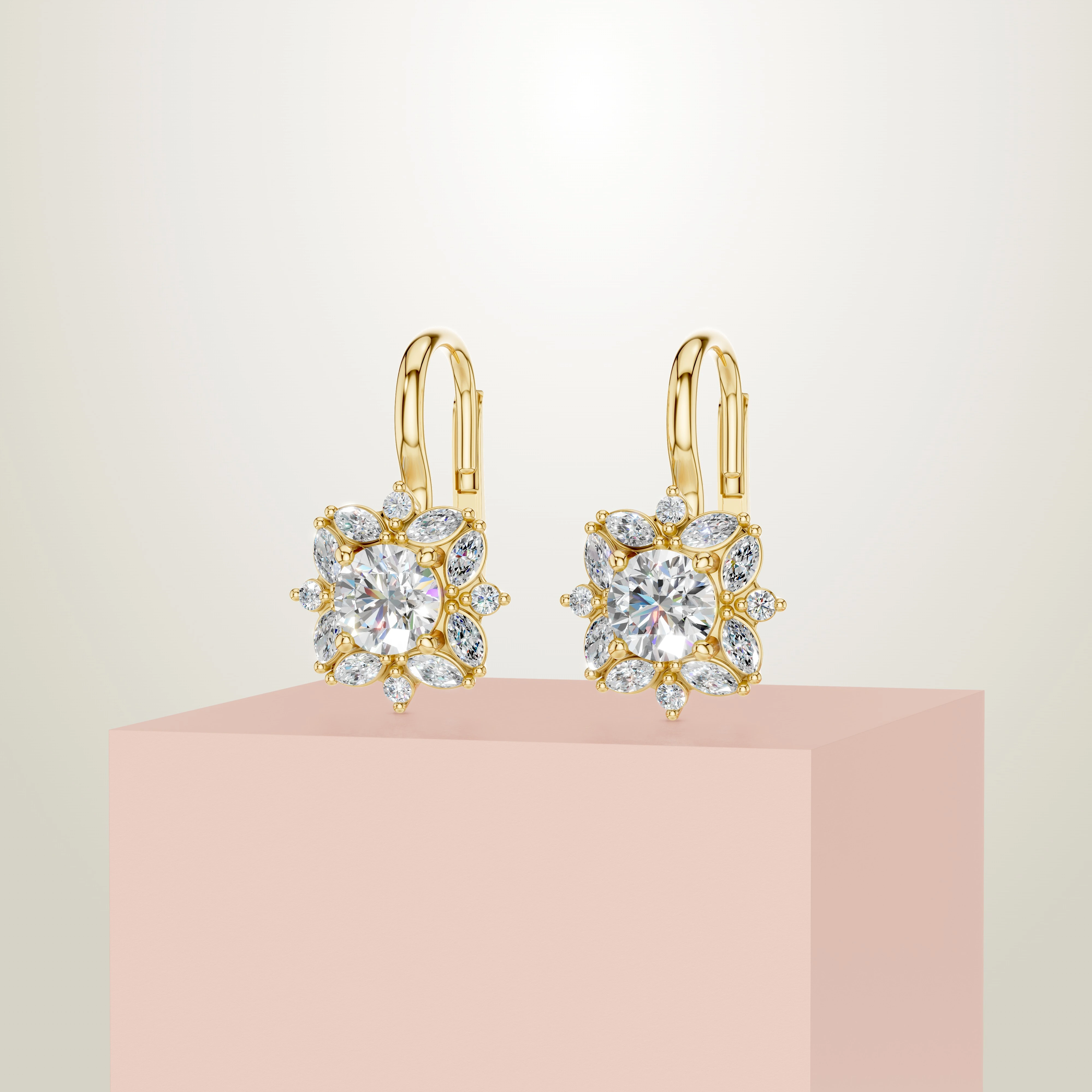 Luxusní zlaté náušnice s diamanty