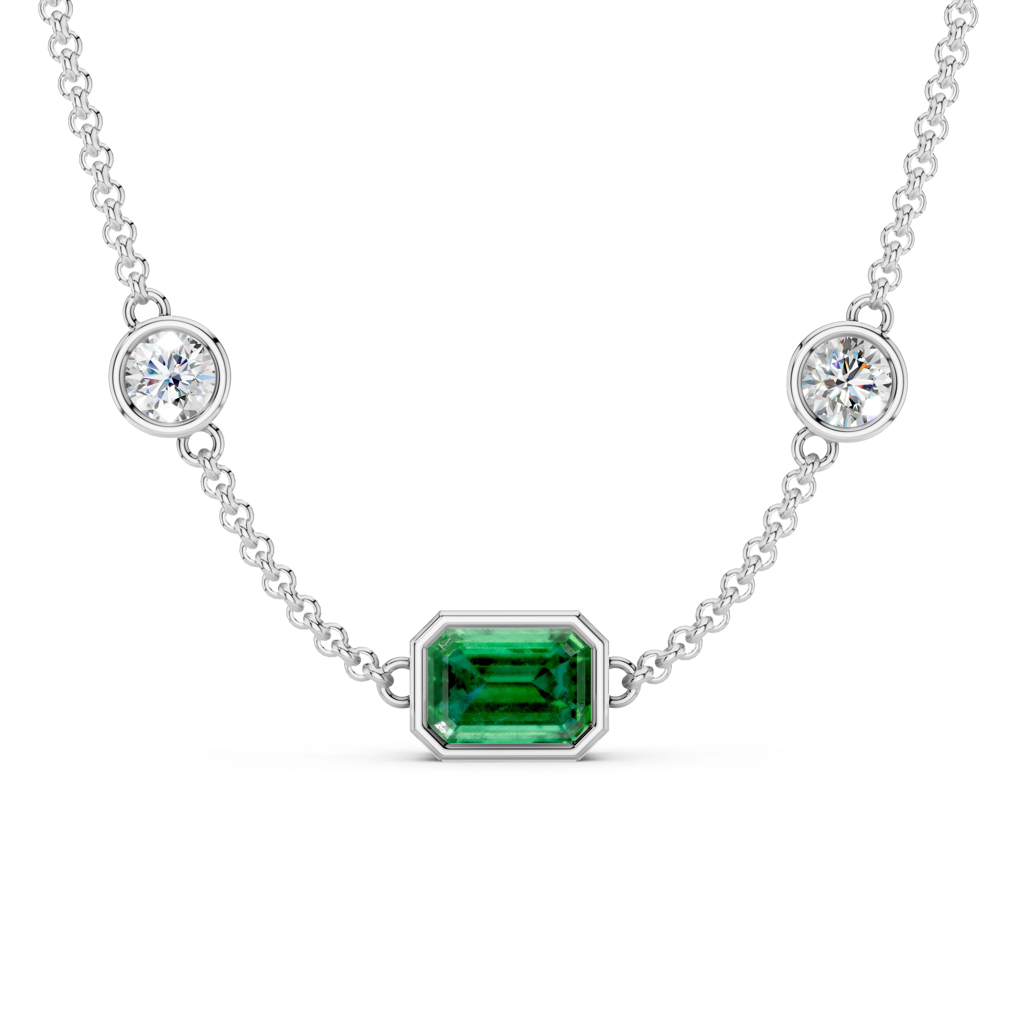 Luxusní náhrdelník se smaragdem a diamanty