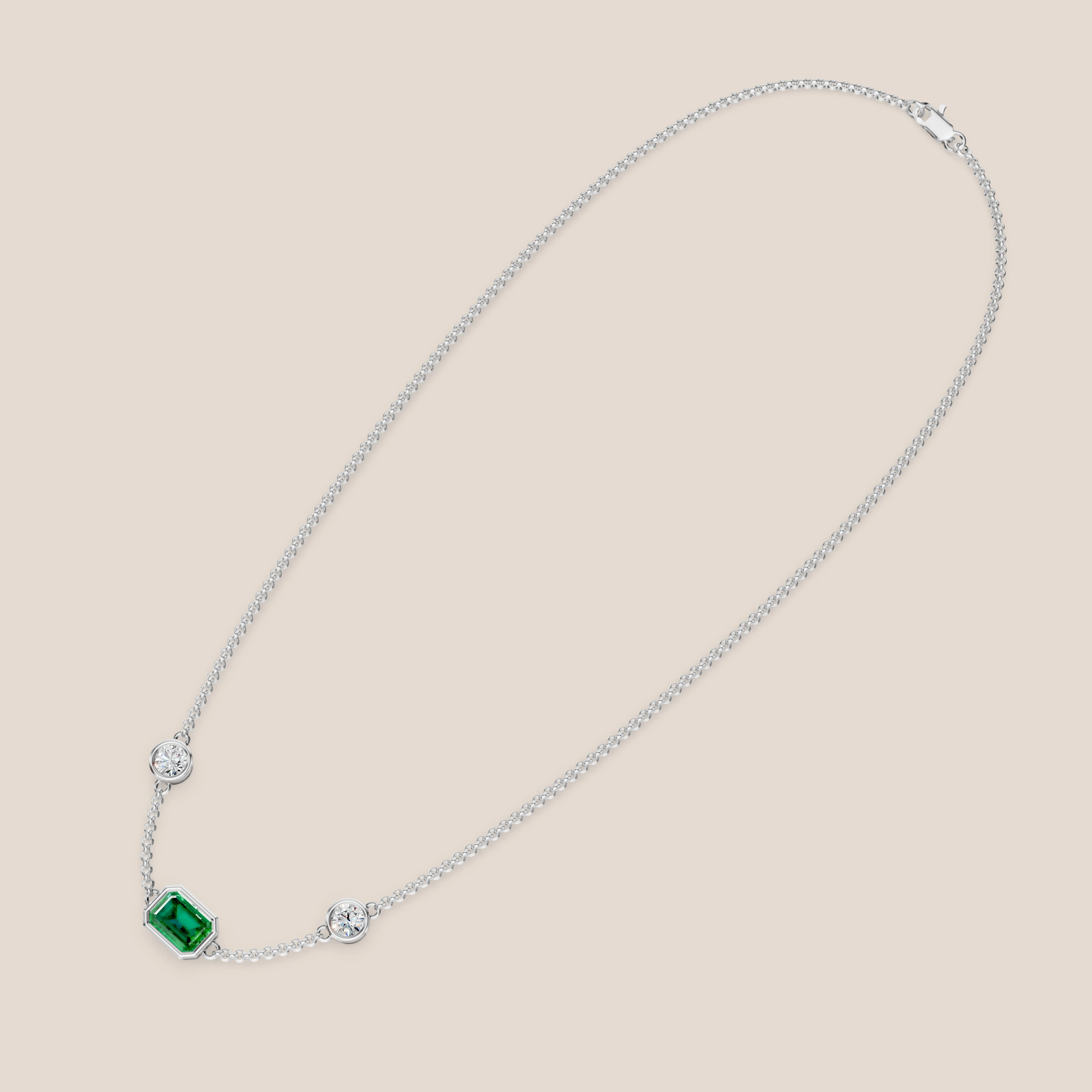 Luxusní náhrdelník se smaragdem a diamanty